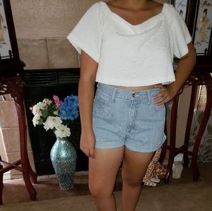 💖💖GUESS? white knitted crop top!!🌼🌼